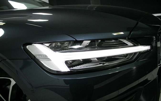 Volvo V60 cena 102900 przebieg: 40000, rok produkcji 2020 z Ostrów Lubelski małe 277